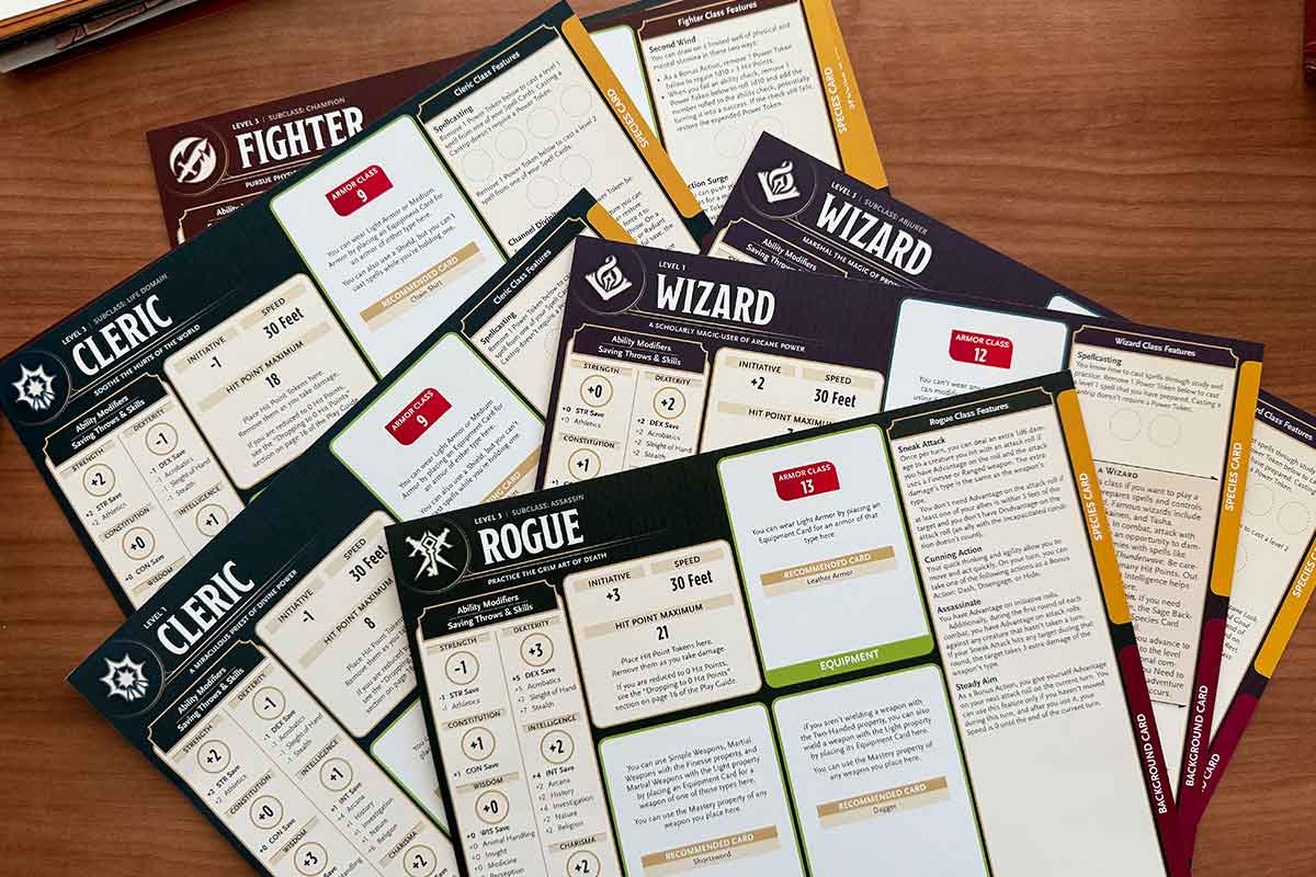 Il fascicolo di schede di D&D divise in riquadri con le spiegazioni delle regole