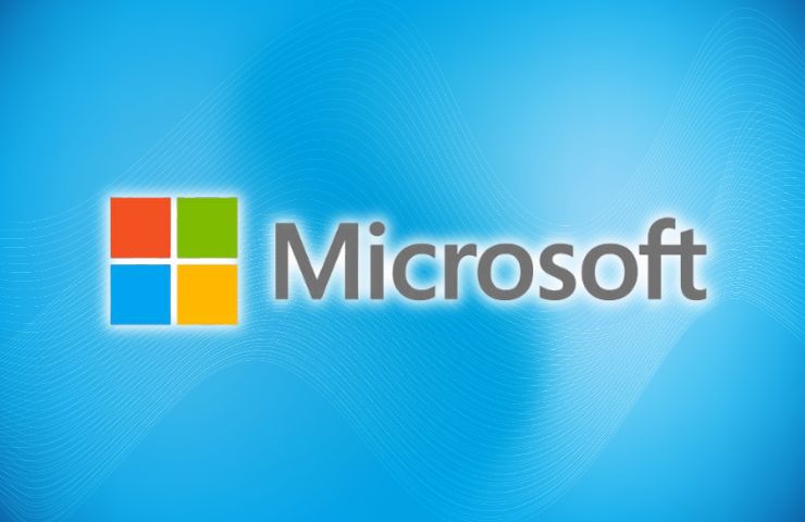 logo microsoft su sfondo azzurro