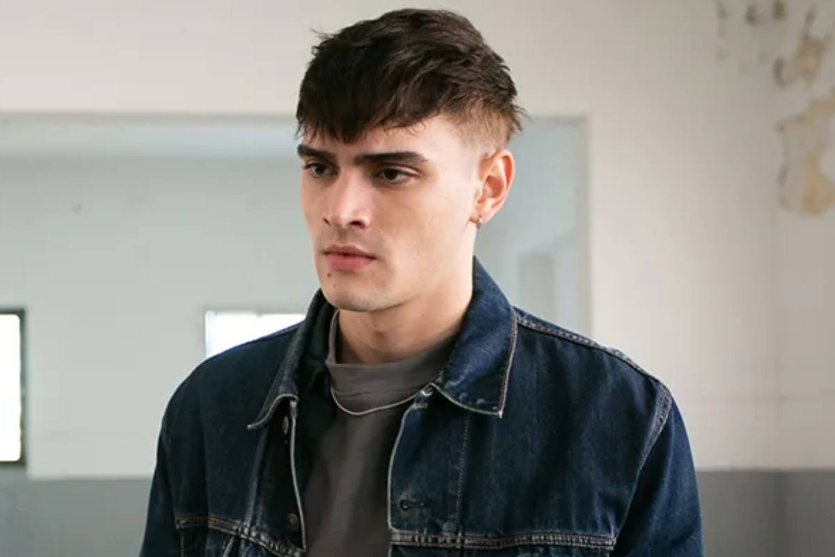 L'attore spagnolo Manuel Guevara nel remake spagnolo di Mare Fuori