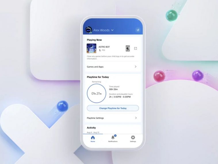 playstation family app cover su sfondo con simboli playstation