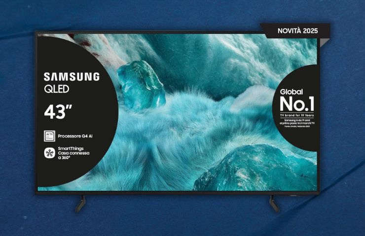 samsung qled televisore smart su sfondo blu