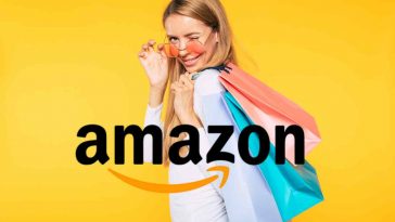 donna che fa shopping con scritta amazon