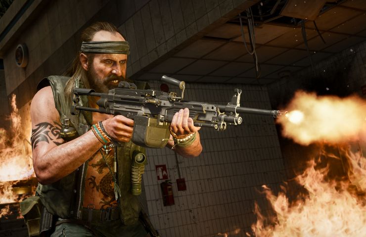 screenshot di call of duty black ops 6 con personaggio che spara con un mitra