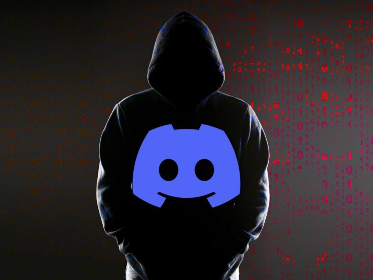 persona incappucciata nel buio con numeri rossi sullo sfondo e logo Discord