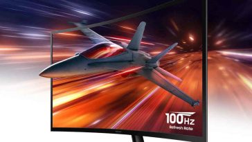 monitor samsung con aereo che esce dallo schermo