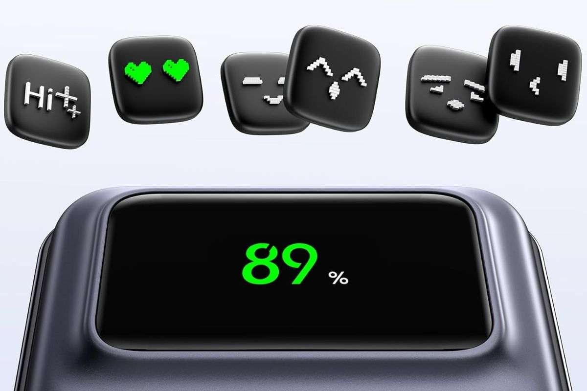 display powerbank con numero 89, vari display con faccine srridenti