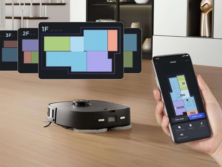 robot aspirapolvere su pavimento in legno, comando tramite smartphone, planimetria della casa
