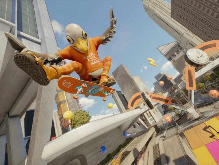 uomo con maschera da uccello sopra skateboard