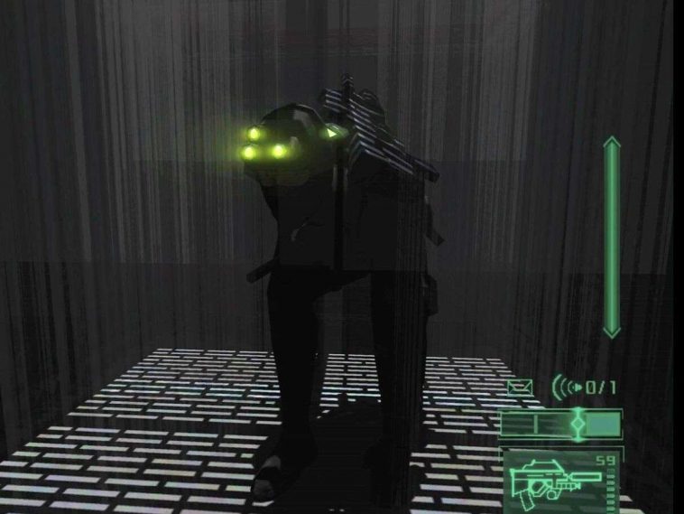 screenshot di splinter cell pandora tomorrow con sam fisher piegato