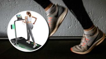 Delle scarpe su un tapis roulant e, in evidenza, il tappeto elettrico della FOUSAE