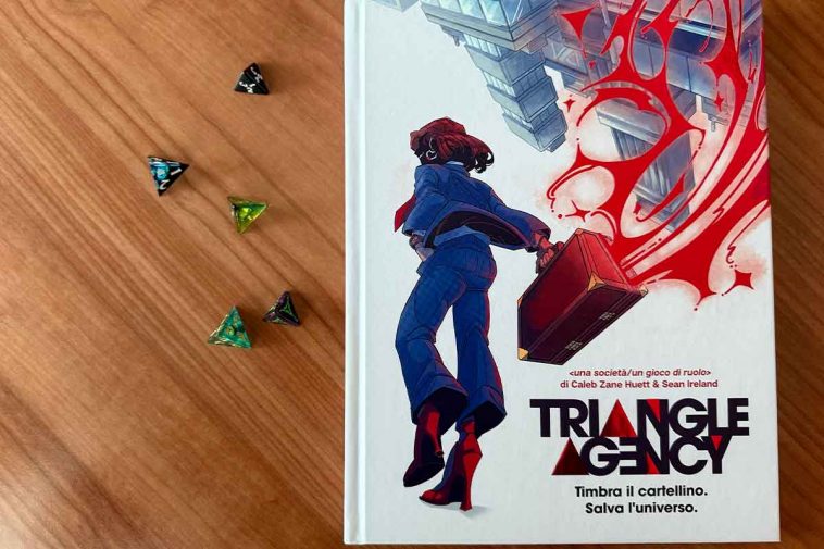 Copertina di Triangle Agency con uina ragazza che assomiglia alla protagonista di Control