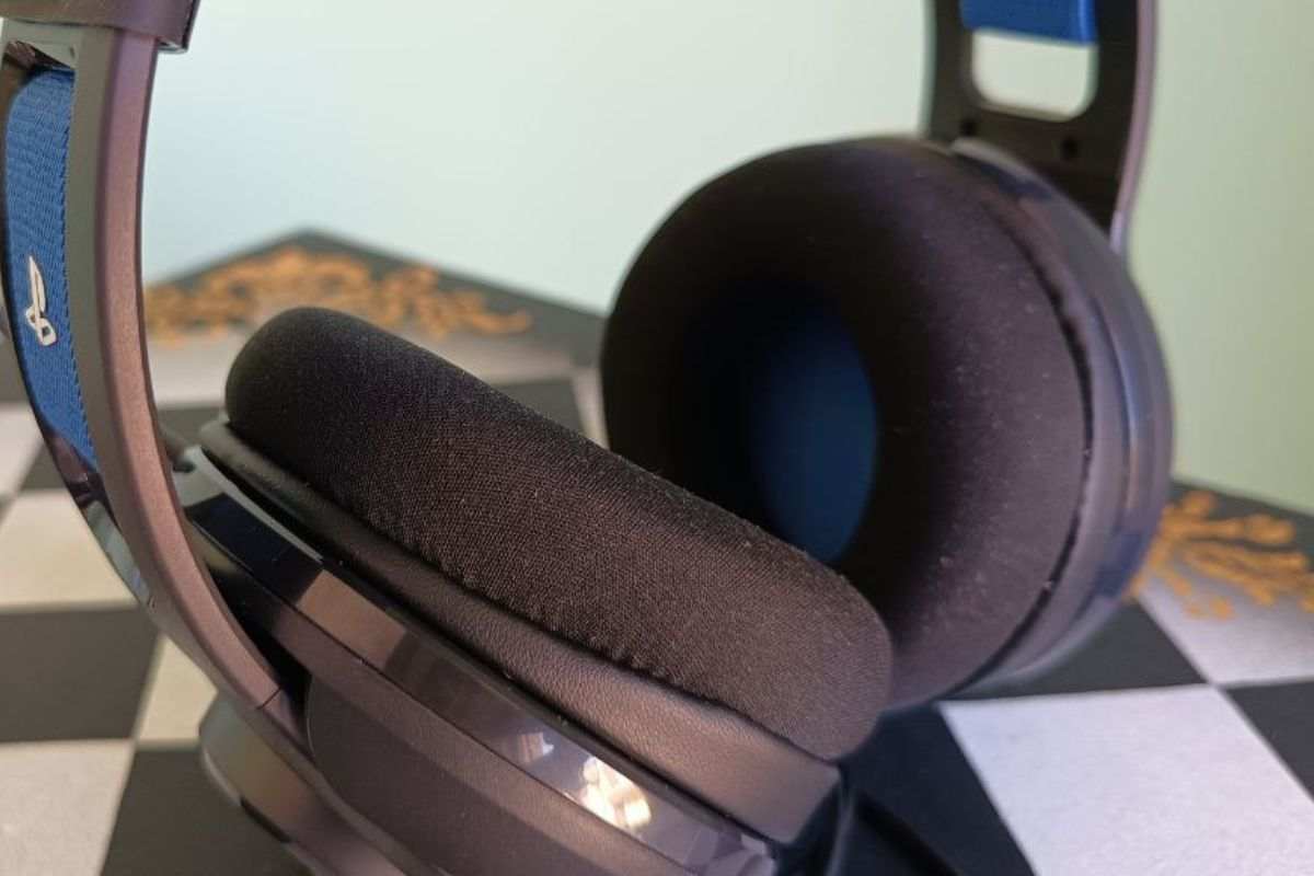 dettaglio cuffie cuscinetti auricolari