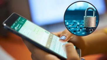 Un telefono collegato a WhatsApp con delle dita che digitano un messaggio e, in evidenza, un lucchetto su una tastiera