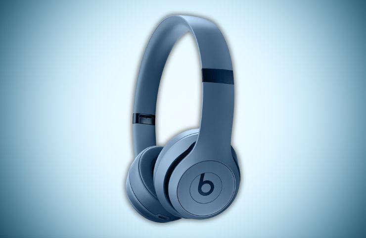 cuffie beats solo 4 su sfondo azzurro