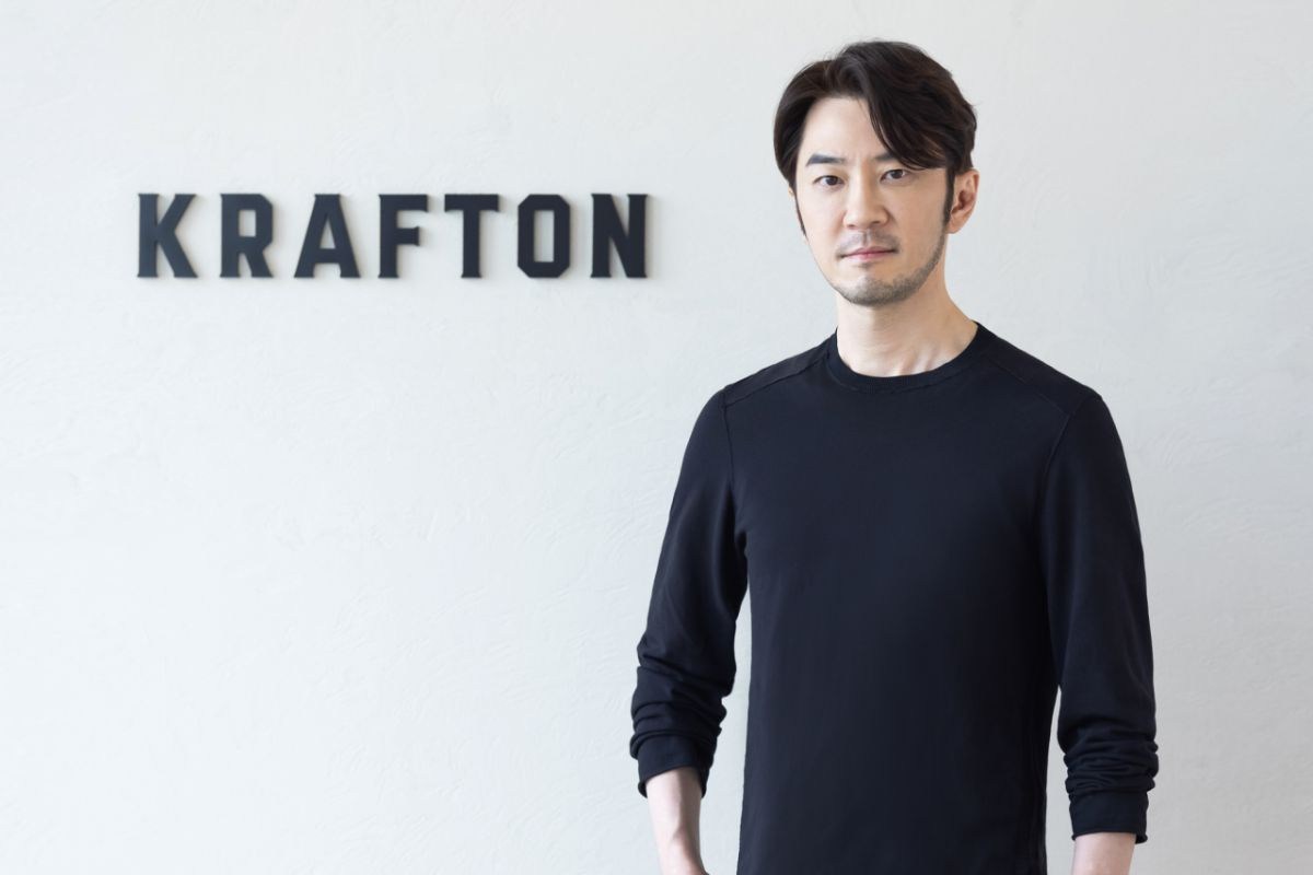 CEO di Krafton Kim ragazzo asiatico con maglia nera, scritta Krafton