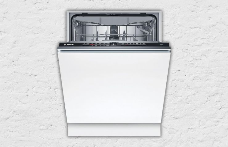 Lavastoviglie Bosch su sfondo bianco