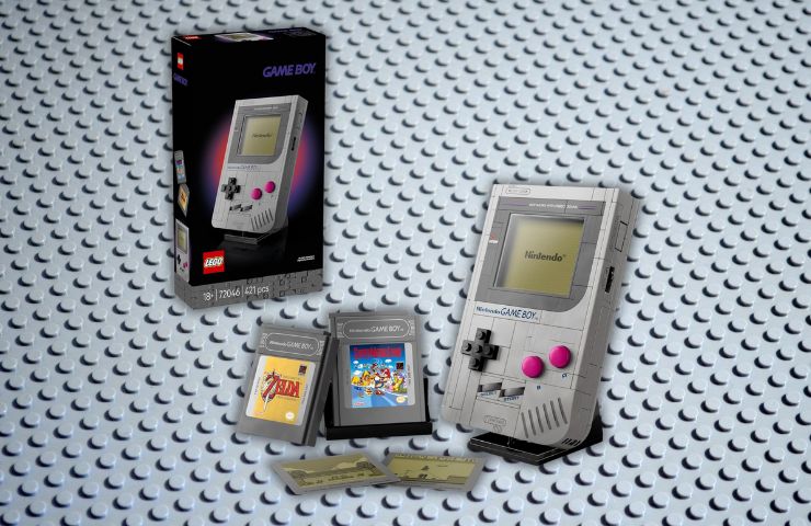 LEGO Nintendo Game Boy su sfondo lego grigio chiaro