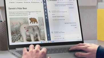 persona che sta usando il Lenovo Idea Pad Slim 3 notebook