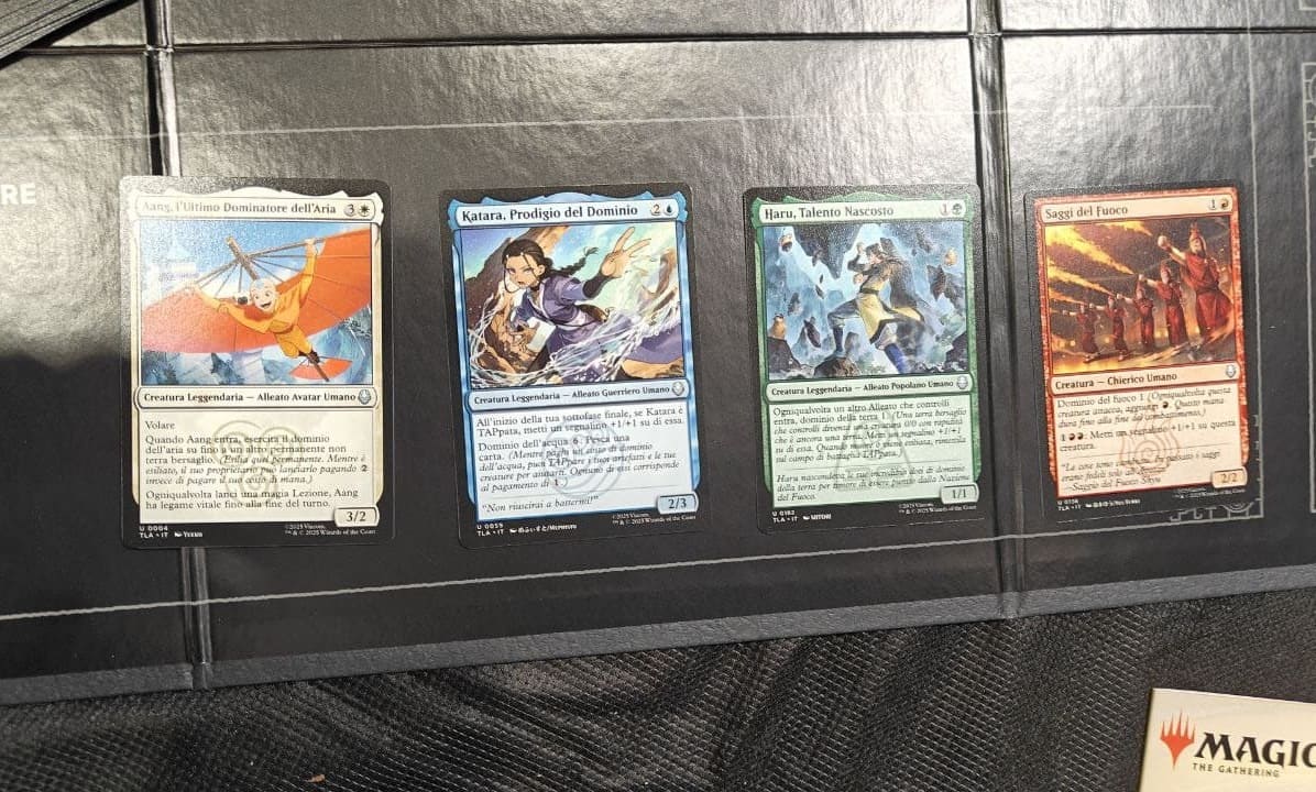 Quattro carte contenute all'interno del Beginner Box di Magic x Avatar