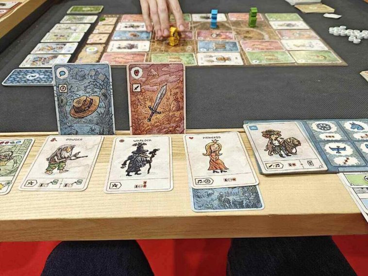 Carte del giocatore durante una partita a Pilgrims