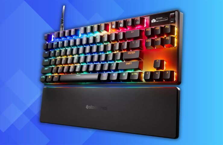 tastiera SteelSeries Apex Pro TKL Gen 3 su sfondo blu
