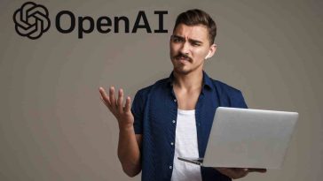 uomo sorpreso con pc in mano