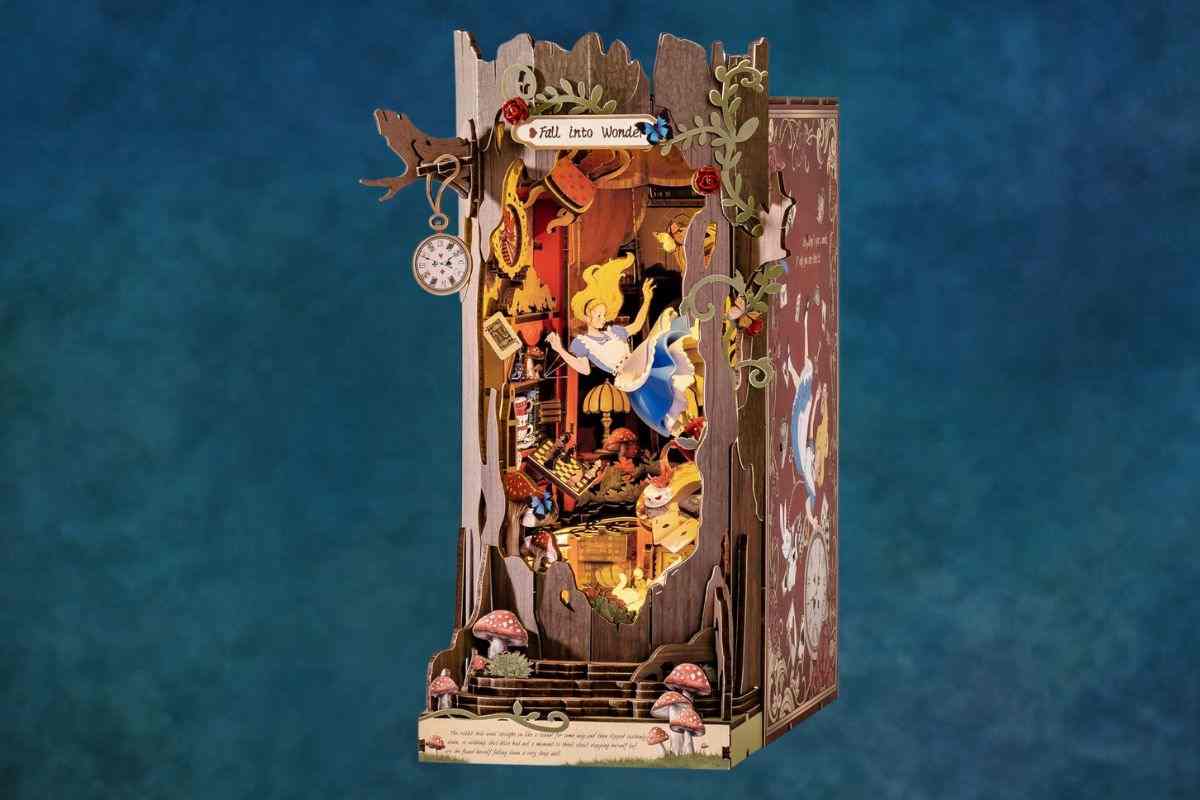 diorama alice nel paese delle meraviglie