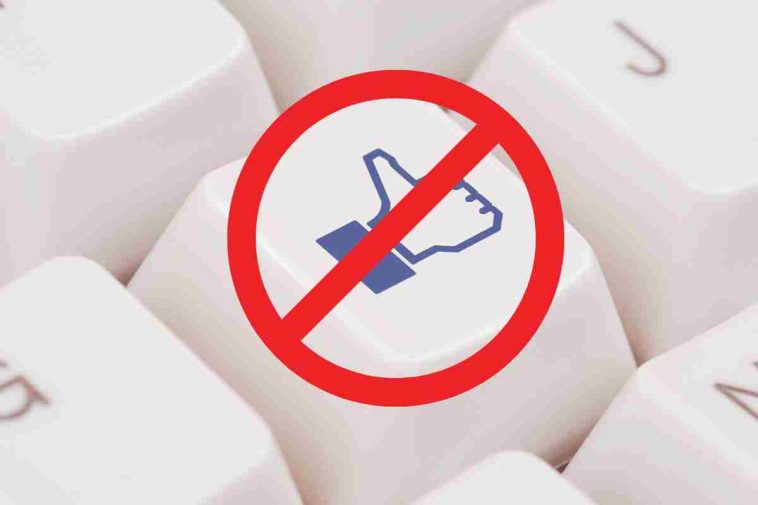 tasto con like di facebook e ban