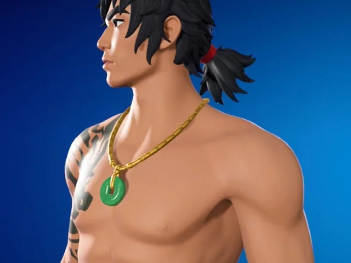 primo piano sul petto della skin di wu carter in fortnite