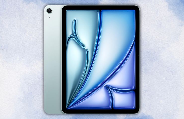 iPad Air 11 fronte retro su sfondo azzurrino