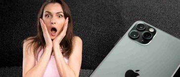 donna sconvolta e iphone