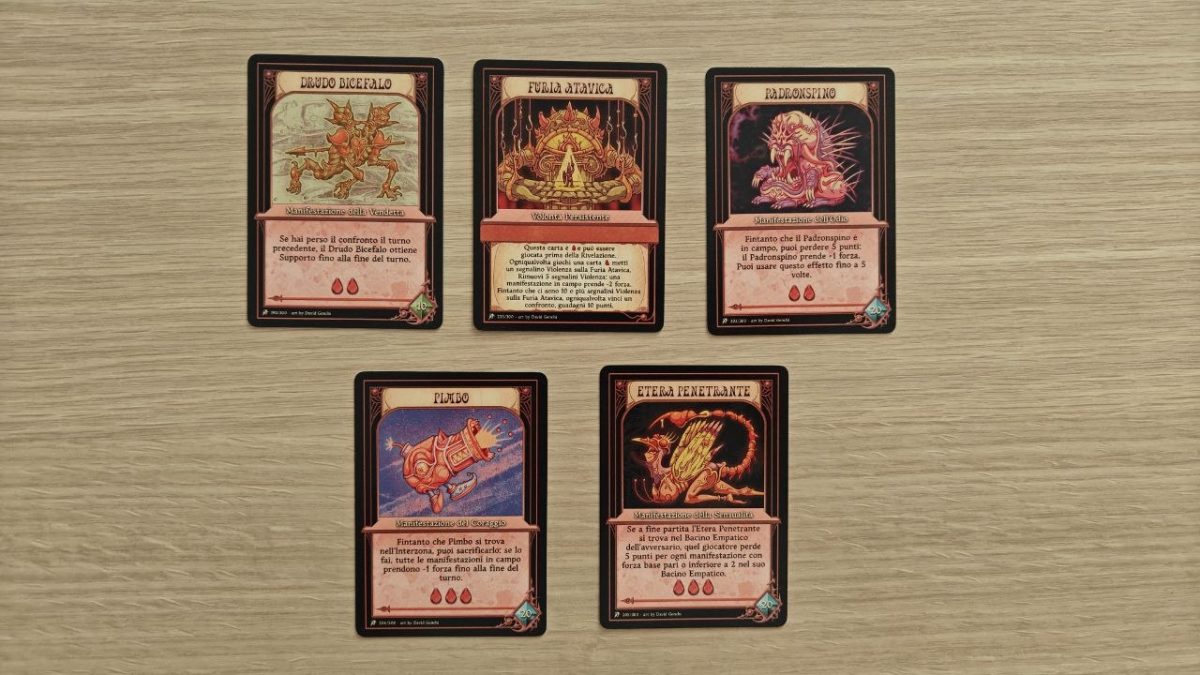 Alcune carte da gioco di Kartomantik