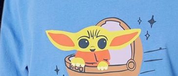 primo piano del pigiama di grogu