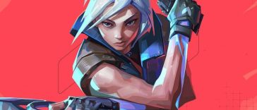 personaggio femminile con pistola e coltello, braccia incrociate, capelli grigi