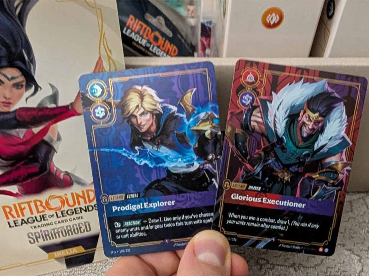 La carta di Draven e Ezreal di Riftbound Spiritforged